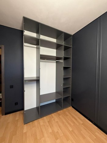 Шкаф 1600 мм 4-х створчатый Норд с антресолью графит (Миф) в Сухом Логу - suhoj-log.mebel-e96.ru